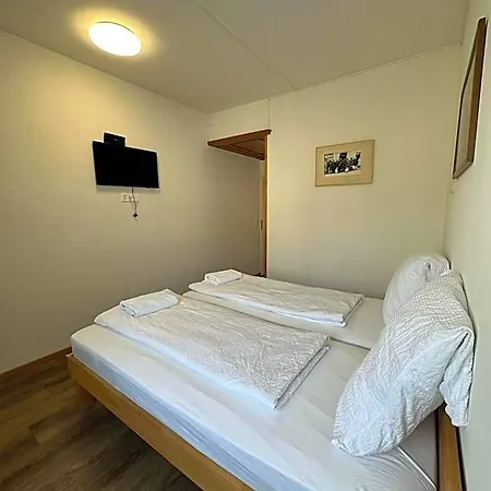 Christina Hotel *